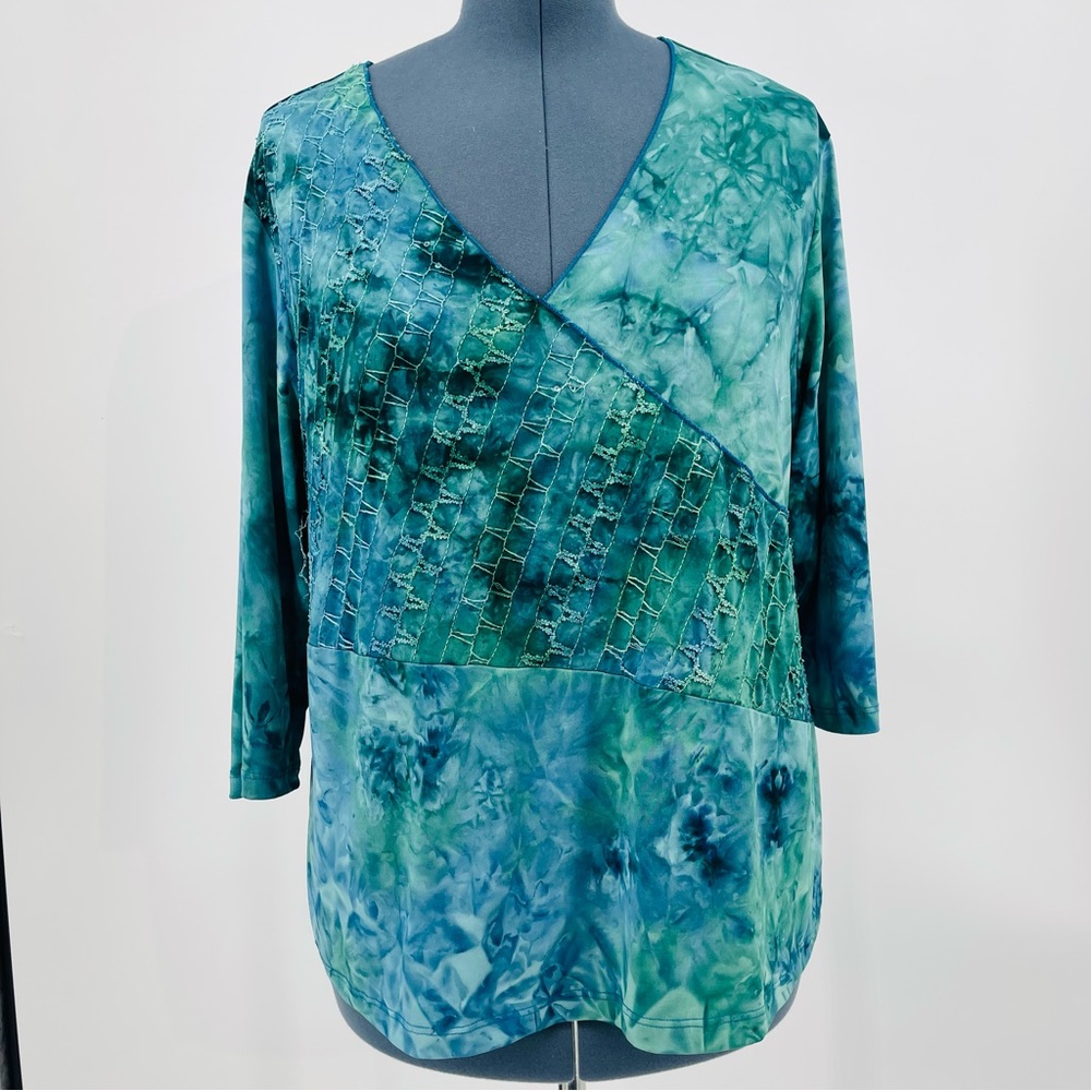 Vibrant Teal Blue-Green V-Neck Women’s Top